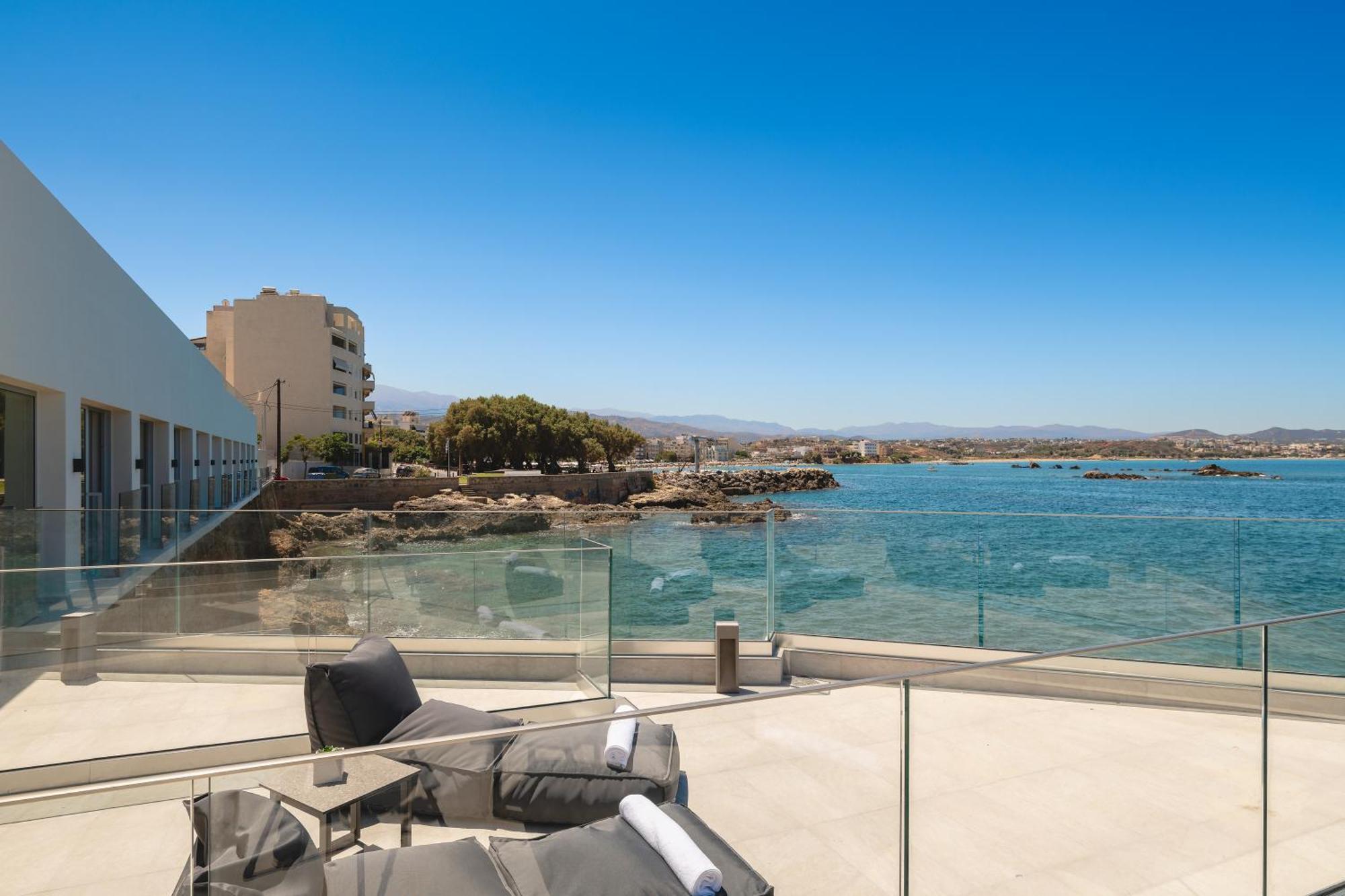 Elia Sea Suites Ханя Екстериор снимка