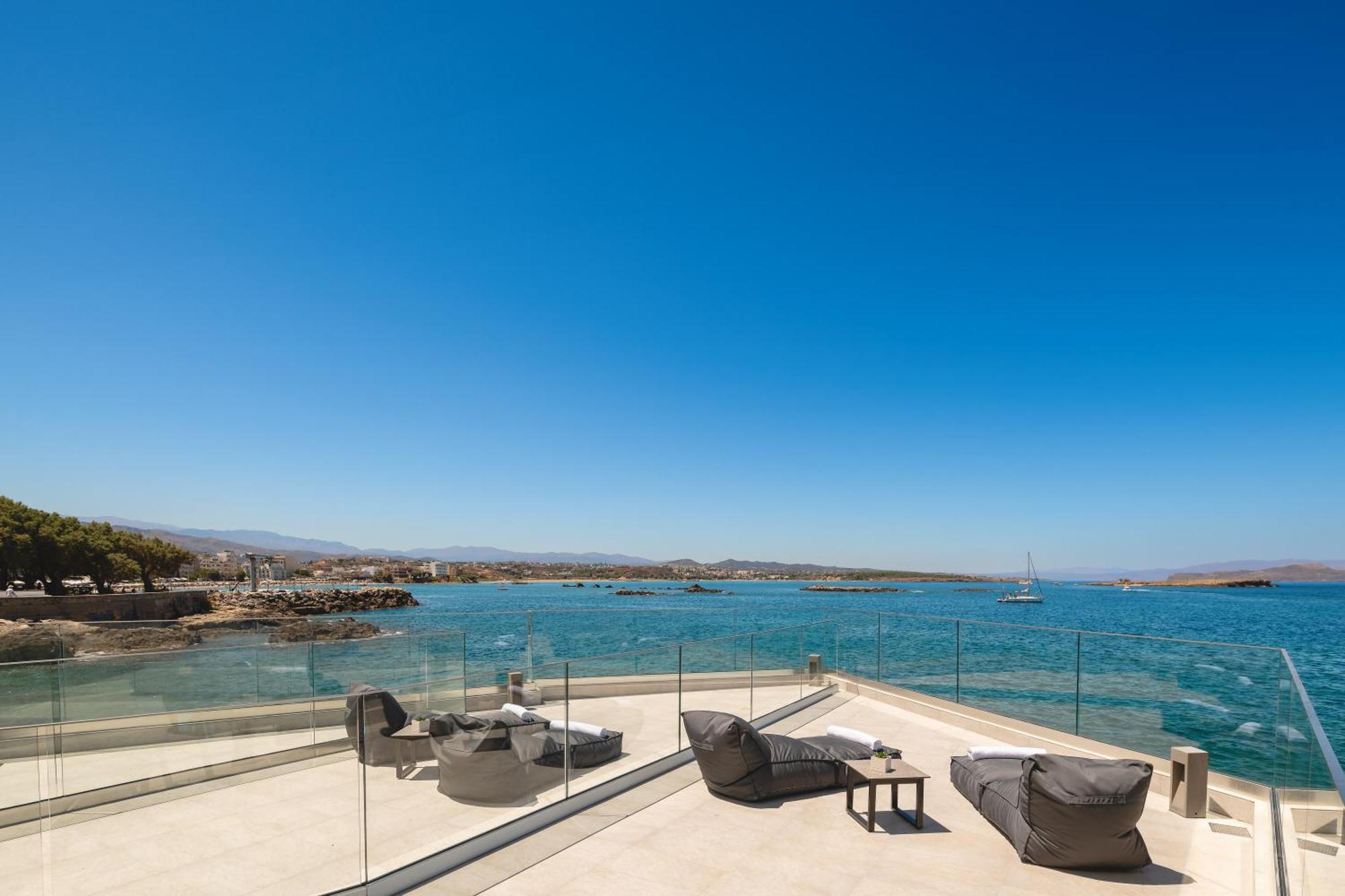 Elia Sea Suites Ханя Екстериор снимка