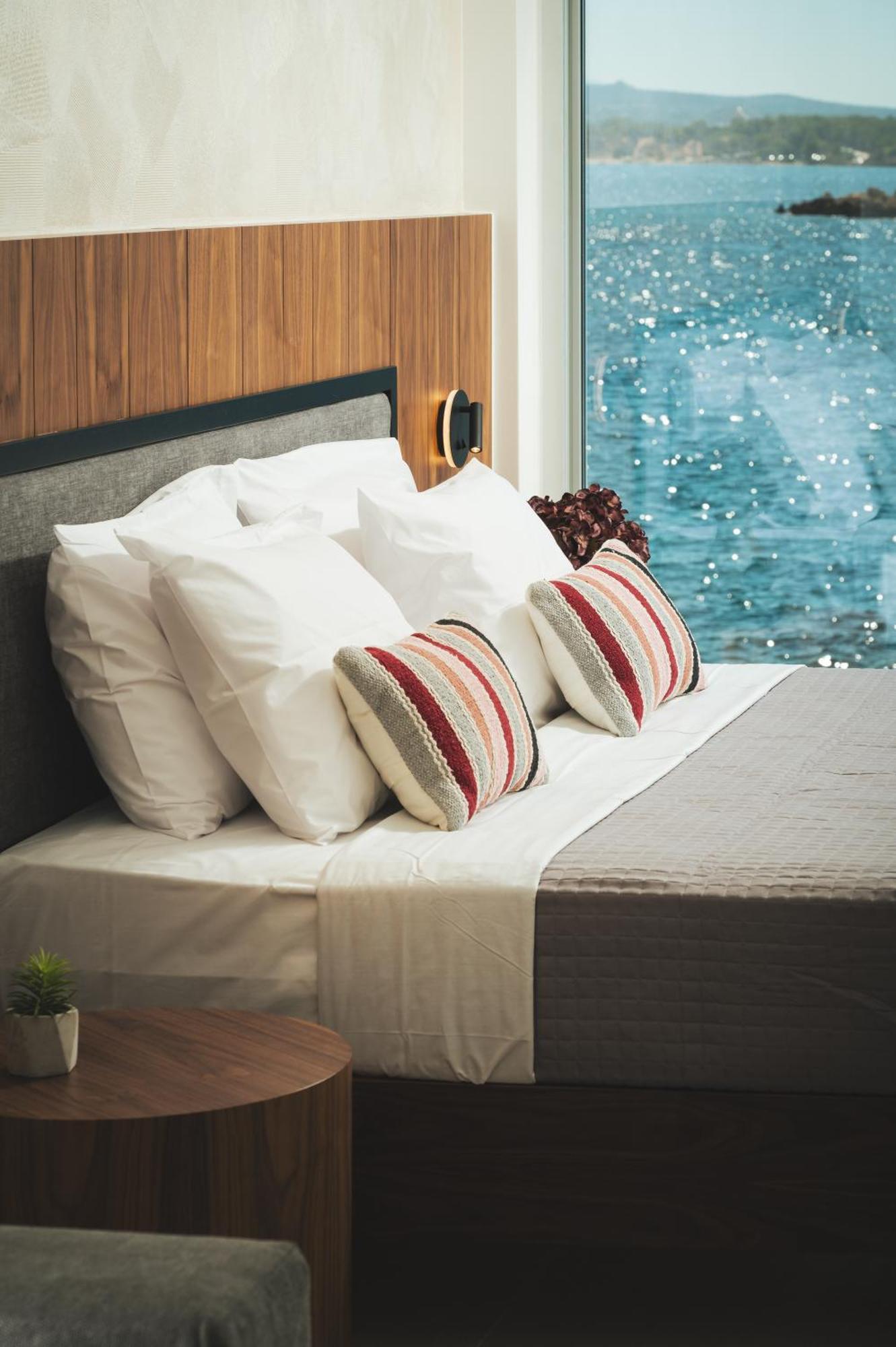 Elia Sea Suites Ханя Екстериор снимка