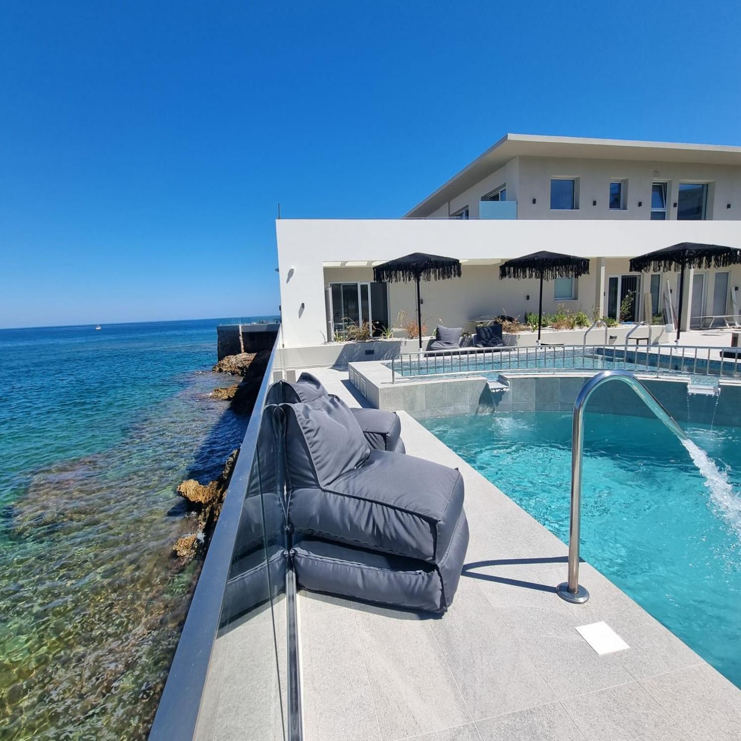 Elia Sea Suites Ханя Екстериор снимка