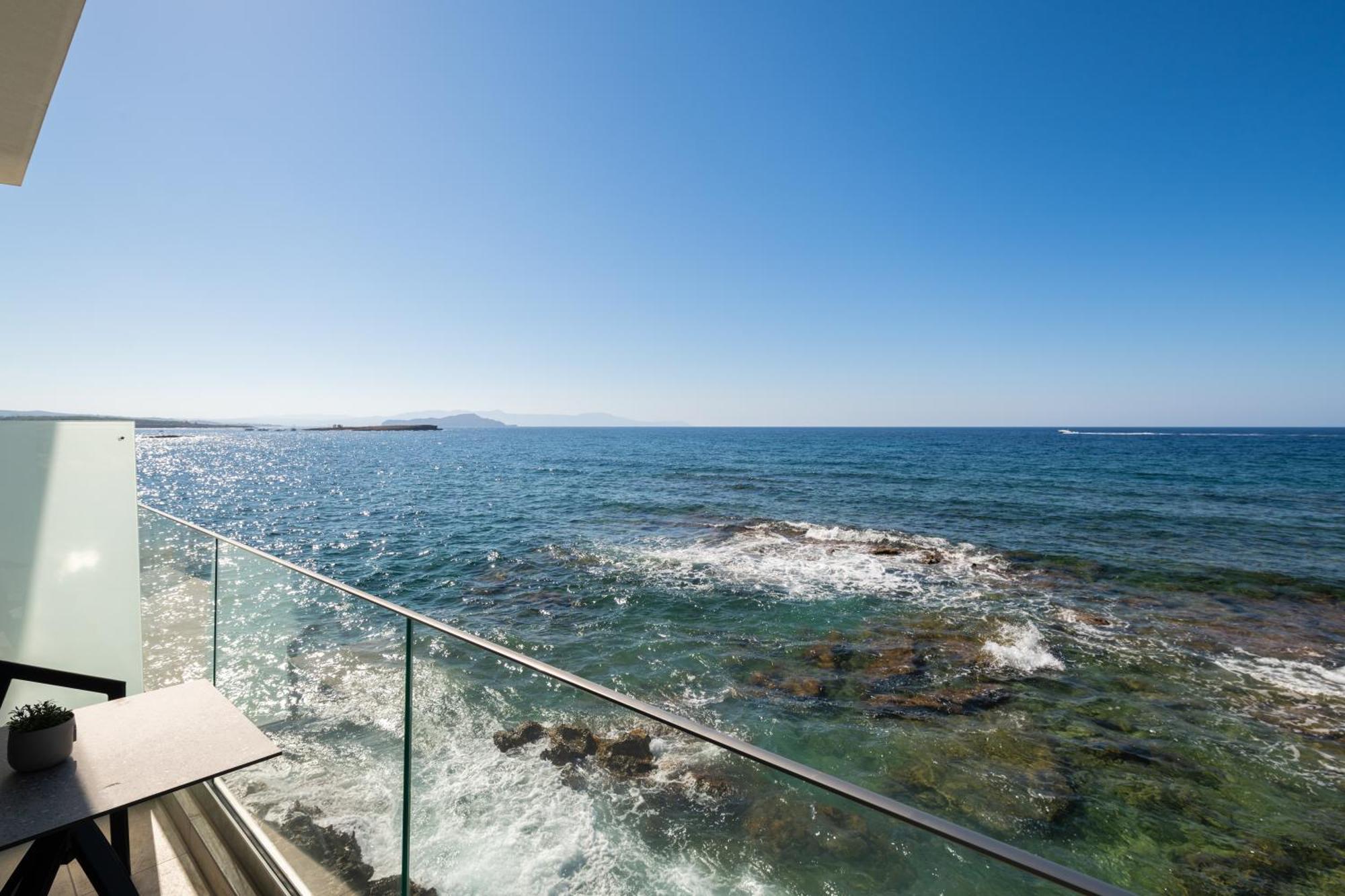 Elia Sea Suites Ханя Екстериор снимка
