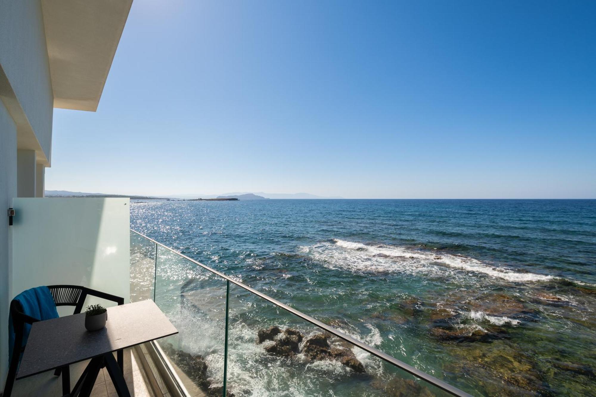 Elia Sea Suites Ханя Екстериор снимка