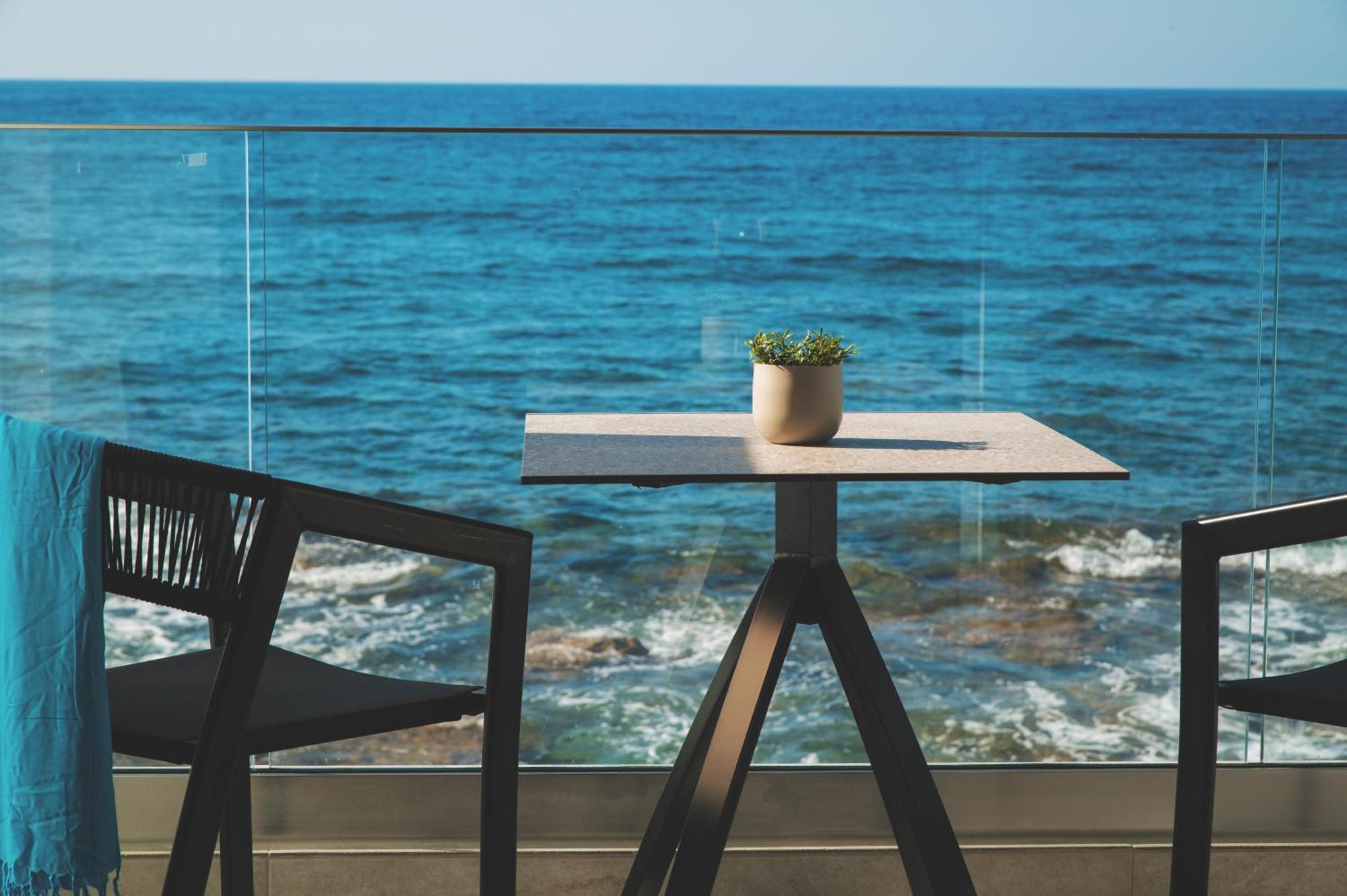 Elia Sea Suites Ханя Екстериор снимка
