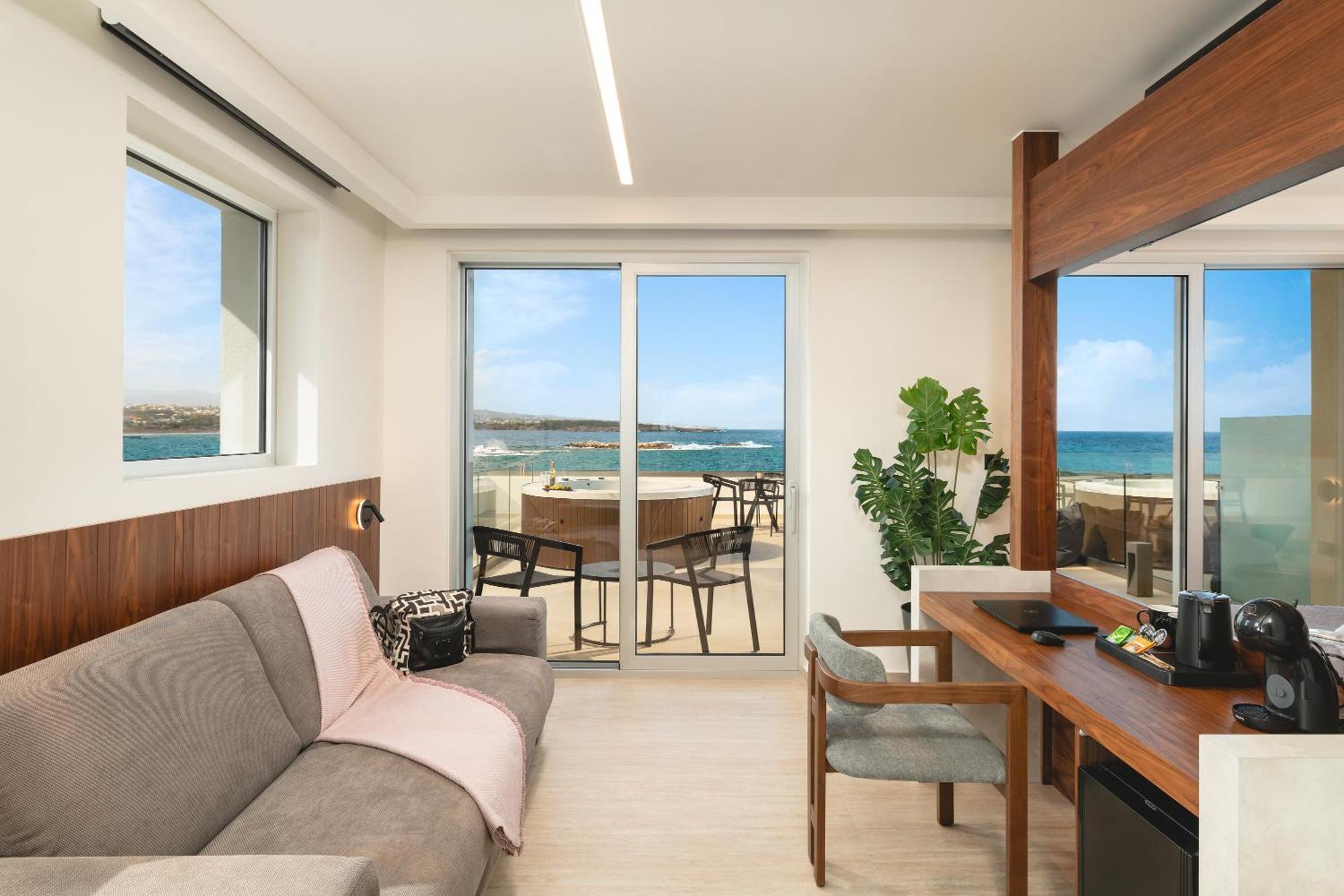 Elia Sea Suites Ханя Екстериор снимка